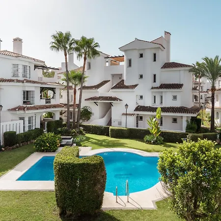 Apartment Stylish 2-bedroom Penthouse In Naranjos De *