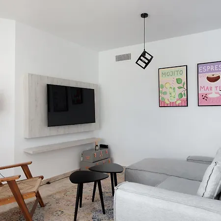 Stylish 2-bedroom Penthouse In Naranjos De Apartment Marbella